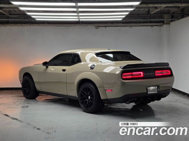 Dodge Challenger из Кореи Encar