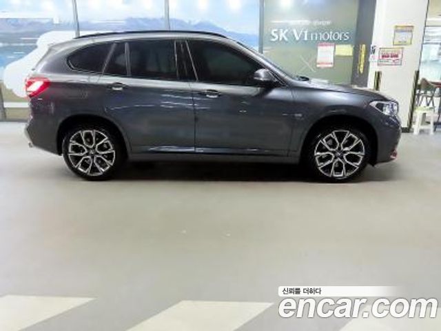 BMW X1 xDrive 20i M Sport — пробег 43 300 км — фото 3 из 5