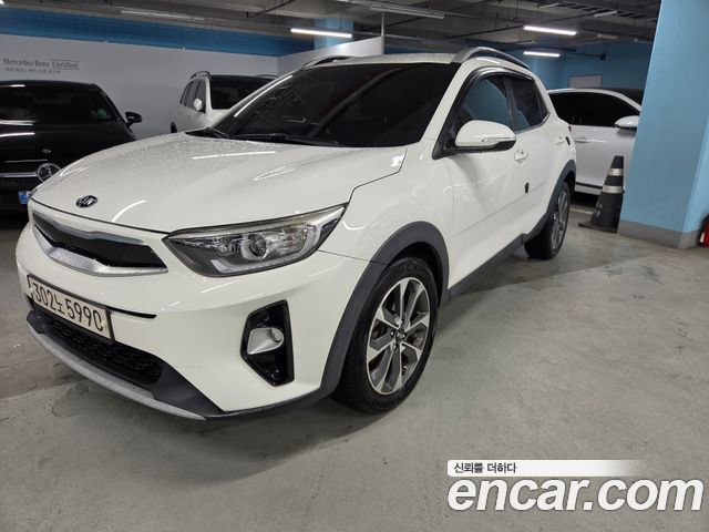 Kia Stonic Diesel 1.6 Trendy — пробег 130 400 км — фото 1 из 5