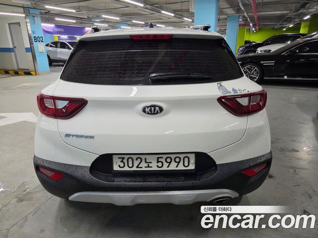 Kia Stonic Diesel 1.6 Trendy — пробег 130 400 км — фото 4 из 5