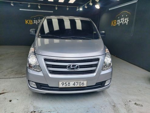 Hyundai Starex 3-Seater VAN Smart — пробег 284 525 км — фото 2 из 5