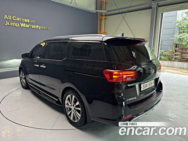 Kia Carnival из Кореи Encar