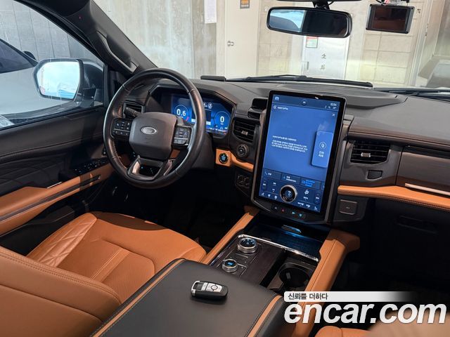 Ford Expedition Platinum 4WD 7Seater — пробег 37 970 км — фото 5 из 5