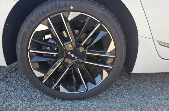Kia K8 Signature — пробег 15 000 км — фото 5 из 5
