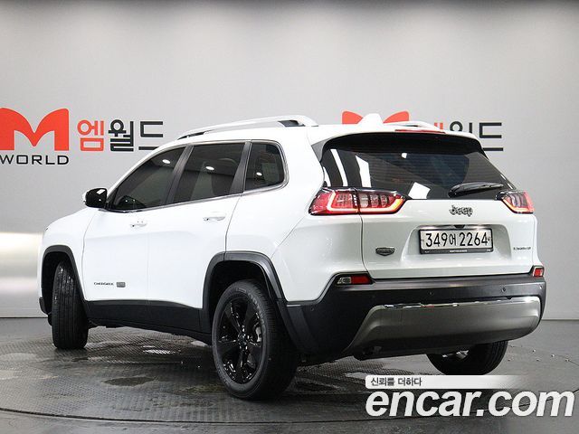 Jeep Cherokee 2.4 Limited 2WD — пробег 67 803 км — фото 3 из 5
