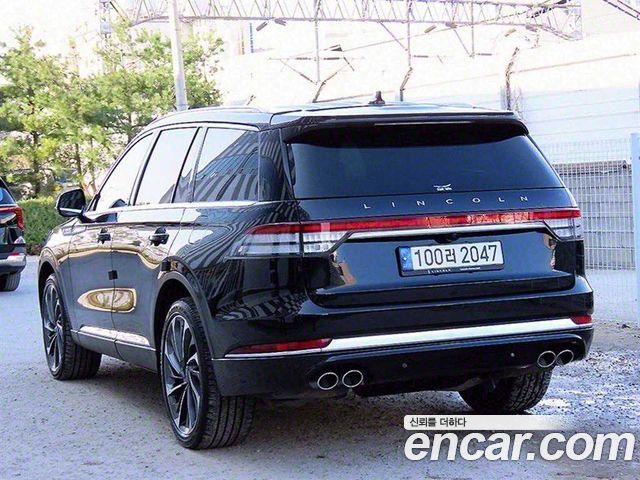 Lincoln Aviator 3.0 Reserve  AWD — пробег 29 731 км — фото 2 из 5