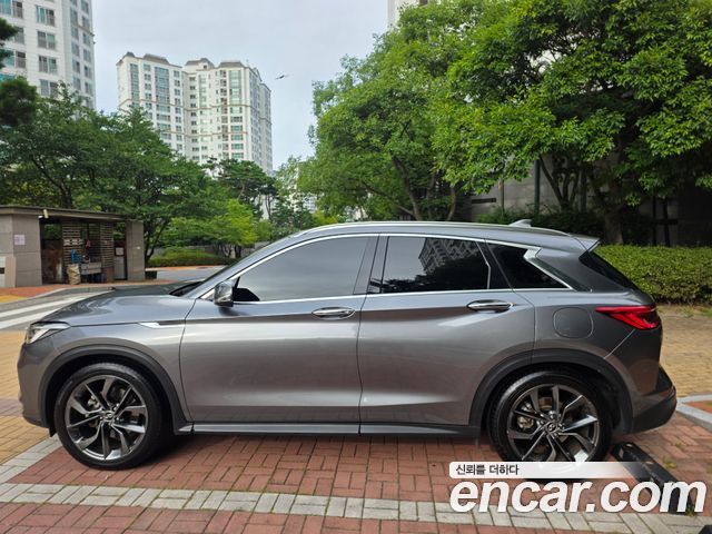 Infiniti QX50 2.0 Sensory AWD — пробег 53 000 км — фото 2 из 5