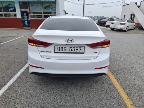 Hyundai AVANTE 1.6 GDI Value Plus — пробег 139 635 км — фото 4 из 5