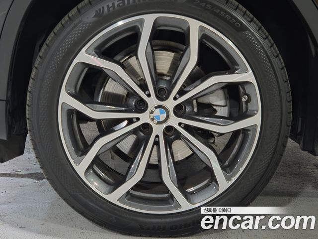 BMW X4 xDrive20i xLine — пробег 33 690 км — фото 5 из 5