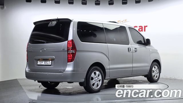Hyundai Starex 4WD Wagon 11-Seater Modern — пробег 95 420 км — фото 2 из 5