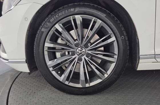 Volkswagen Passat 2.0 TDI 4Motion Prestige — пробег 133 119 км — фото 5 из 5