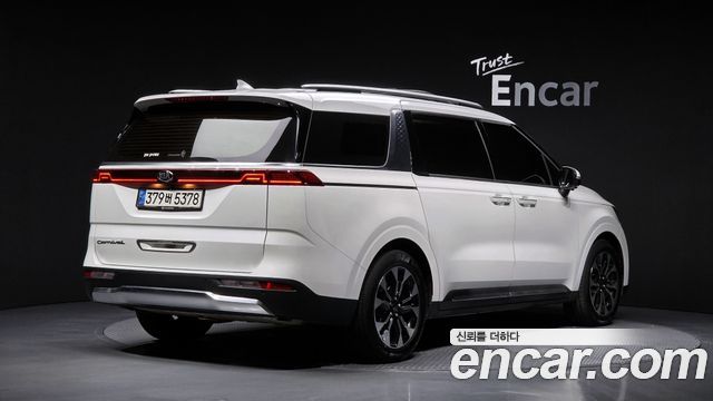 Kia Carnival Diesel 9-Seater Signature — пробег 53 480 км — фото 2 из 5