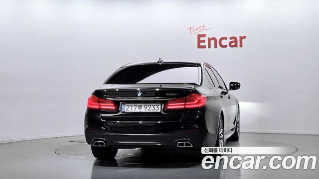 BMW 5-Series 530i xDrive M Sport Package Plus — пробег 184 528 км — фото 4 из 5