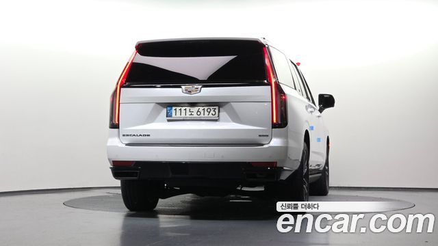 Cadillac Escalade 6.2 ESV ESV Sports Platinum — пробег 74 993 км — фото 4 из 5