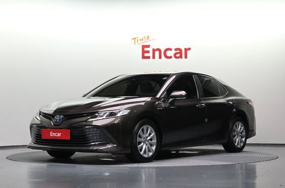 Toyota Camry 2.5 LE Hybrid — пробег 152 653 км — фото 1 из 5