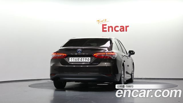 Toyota Camry 2.5 LE Hybrid — пробег 152 653 км — фото 4 из 5