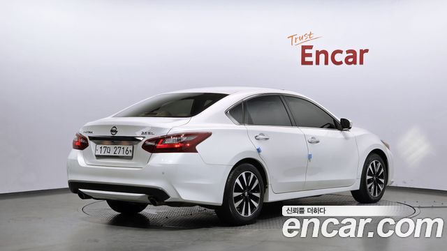 Nissan Altima из Кореи Encar