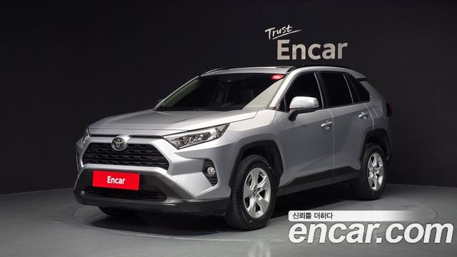 Toyota RAV4 2.5 2WD — пробег 106 119 км — фото 1 из 5