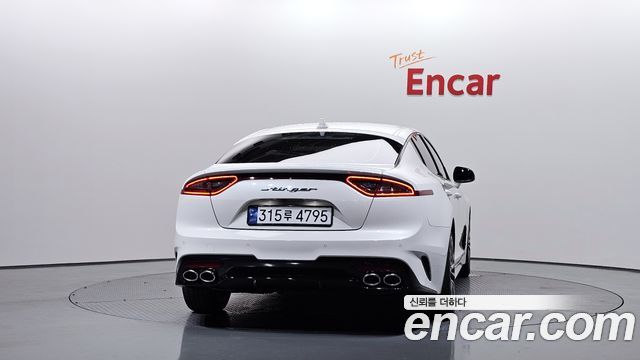 Kia Stinger из Кореи Encar