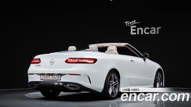 Mercedes-Benz E-Class из Кореи Encar