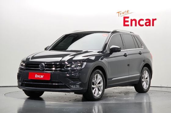 Volkswagen Tiguan 2.0 TDI Premium — пробег 86 379 км — фото 1 из 5
