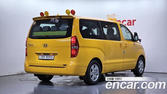 Hyundai Starex School Bus LPi — пробег 87 250 км — фото 2 из 5