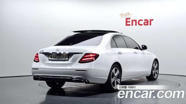 Mercedes-Benz E-Class из Кореи Encar