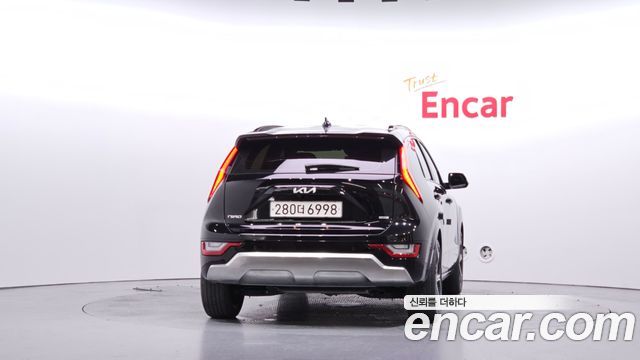 Kia Niro Trendy — пробег 31 859 км — фото 4 из 5