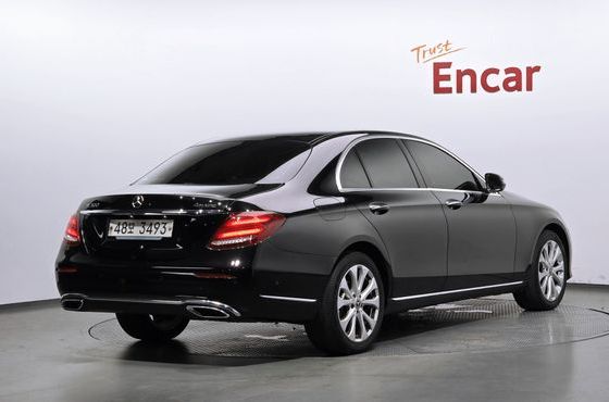 Mercedes-Benz E-Class E220d 4MATIC Exclusive — пробег 277 684 км — фото 2 из 5