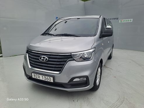 Hyundai Starex Van 3-Seater Smart — пробег 43 346 км — фото 3 из 5