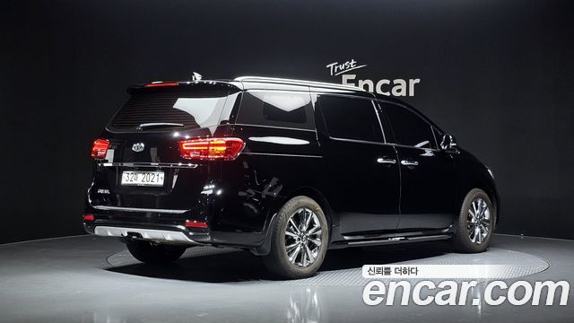 Kia Carnival из Кореи Encar