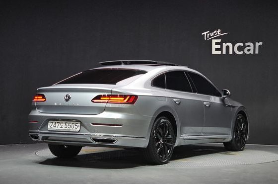 Volkswagen Arteon 2.0 TDI Prestige — пробег 130 749 км — фото 2 из 5