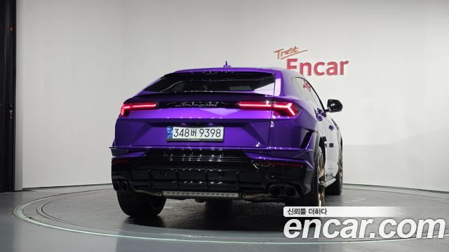 Lamborghini Urus из Кореи Encar