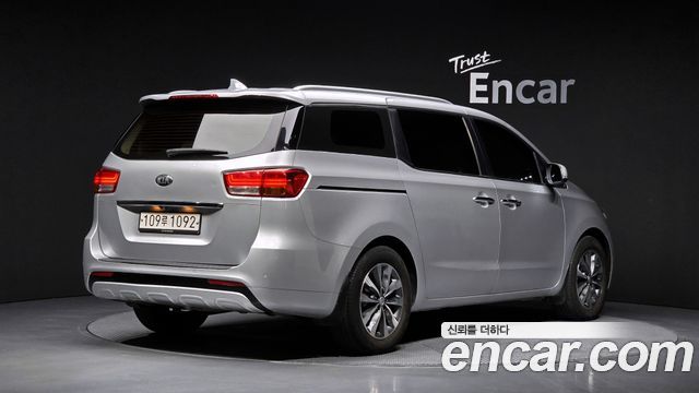 Kia Carnival из Кореи Encar