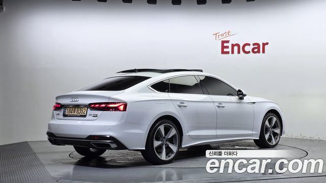 Audi A5 40 TFSI Quattro Sportback — пробег 112 825 км — фото 2 из 5