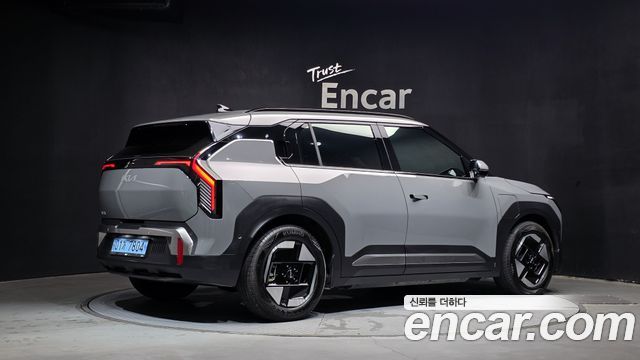 Kia EV3 из Кореи Encar