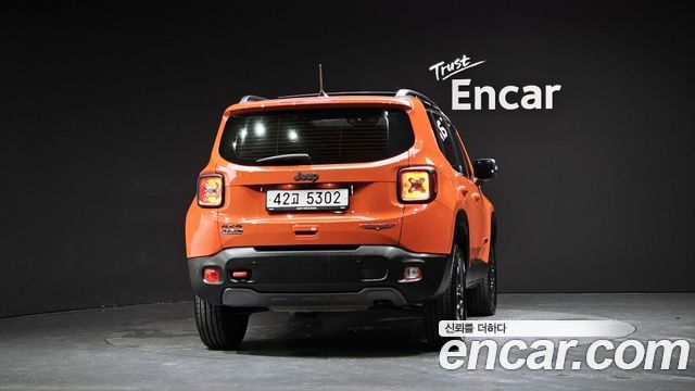 Jeep Renegade 2.0 Diesel Tailhawk AWD — пробег 44 577 км — фото 4 из 5