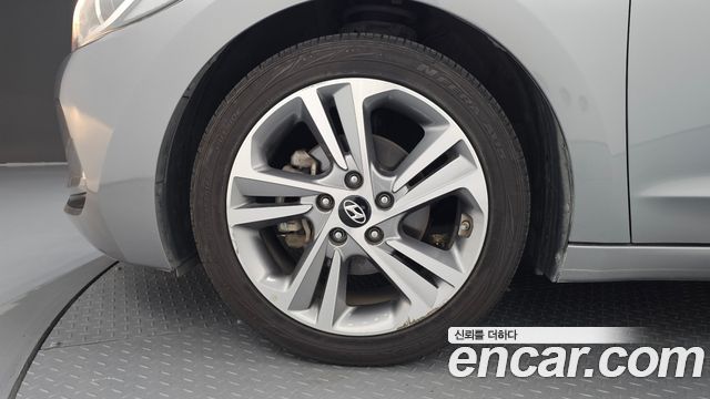 Hyundai AVANTE из Кореи Encar