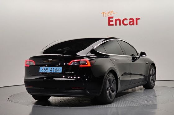 Tesla Model 3 Long Range AWD — пробег 30 433 км — фото 2 из 5