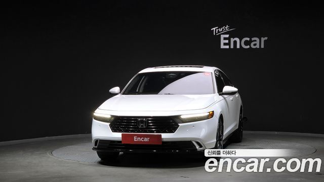 Honda Accord 2.0 Hybrid Touring — пробег 19 250 км — фото 3 из 5