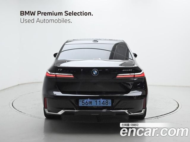BMW i7 eDrive 50 M Sport — пробег 22 556 км — фото 4 из 5