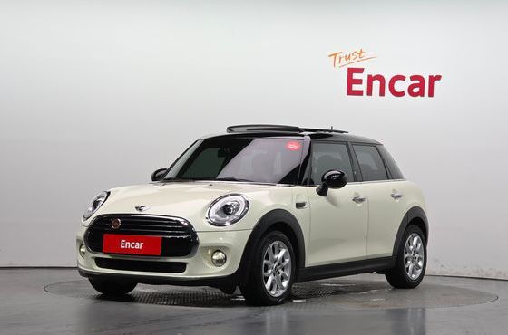 Mini Cooper 5Door HIGH 3rd — пробег 44 010 км — фото 1 из 5