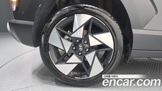 Hyundai Kona Gasoline 2.0 2WD Inspiration — пробег 17 783 км — фото 5 из 5
