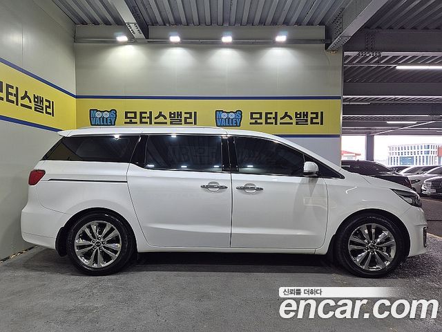 Kia Carnival из Кореи Encar