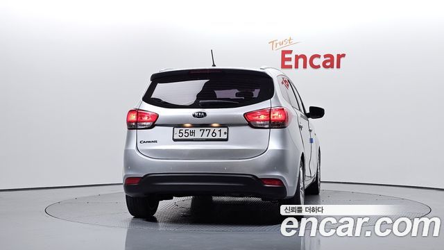 Kia Carens из Кореи Encar