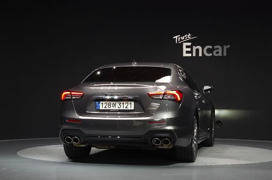 Maserati Ghibli 2.0 Gransport 3rd — пробег 50 366 км — фото 4 из 5