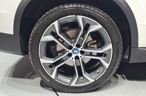 BMW X5 xDrive 45e xLine — пробег 47 299 км — фото 5 из 5