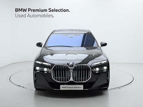 BMW 7-Series 740i xDrive M Sport — пробег 4 000 км — фото 3 из 5
