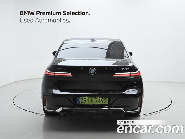 BMW 7-Series 740i xDrive M Sport — пробег 4 000 км — фото 4 из 5
