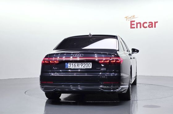 Audi A8 60 TFSI Quattro LWB — пробег 97 641 км — фото 4 из 5
